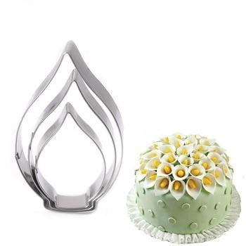 white lily biscuit cutter Calla Lily Cookie Cutter – PutOnApron